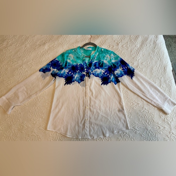 💙✨ Calvin Klein Floral Ombre Blouse — Fits Like Medium (EUC) - Picture 3 of 12